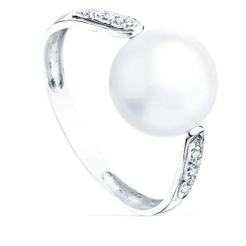 Sortija oro blanco 18k centro perla 10mm. banda circonitas 11mm. laterales