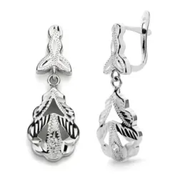 Pendientes oro blanco 18k cubanas 26mm. detalles tallados cierre palillo catalán
