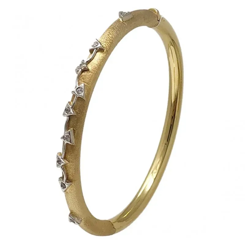 Pulsera oro 18k bicolor brazalete oval 60x5mm. mate brillo detalles circonitas mujer