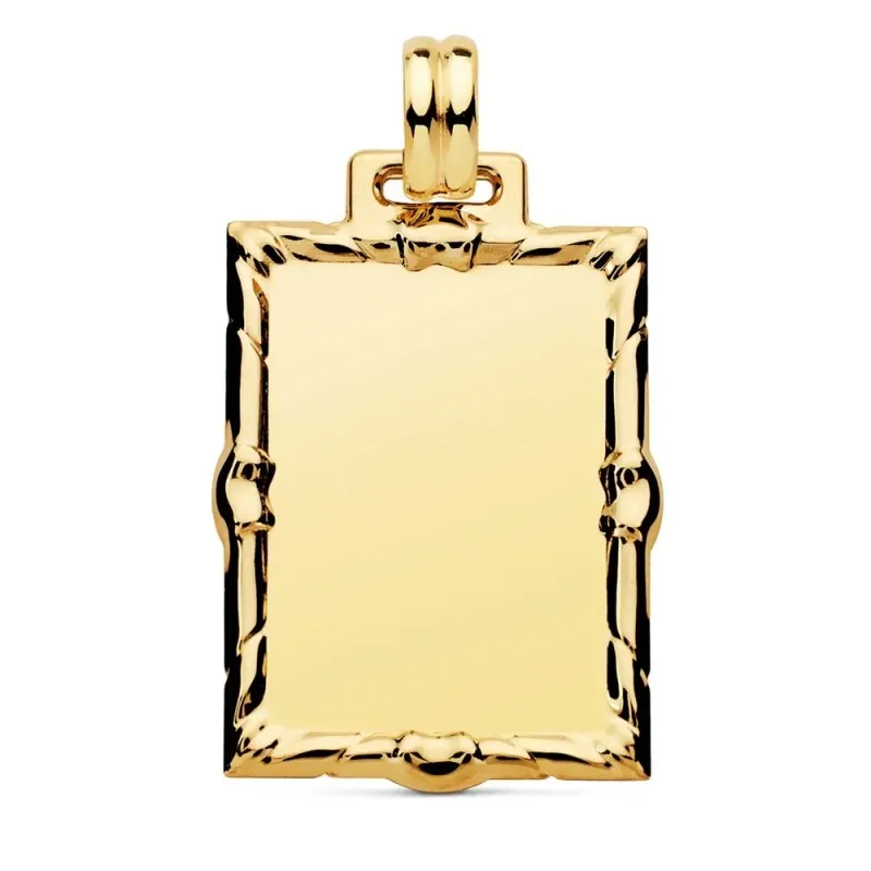 Colgante oro 18k chapa rectangular 30mm. brillo liso detalle borde labrado