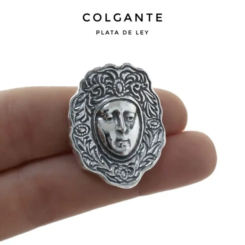 Colgante plata Ley 925m rostro 30mm. Virgen del Rocío detalles oxidados