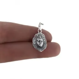 Colgante plata Ley 925m rostro 15mm. Virgen del Rocío detalles oxidados