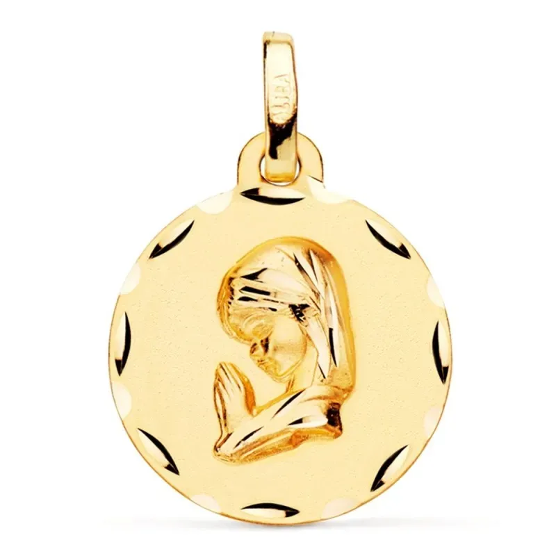 Medalla oro 18k Virgen Niña 14mm. rezando detalle cerco tallado lisa