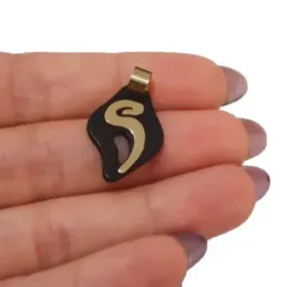 Colgante oro 18k mujer ébano tratado rombo formas variadas caladas co