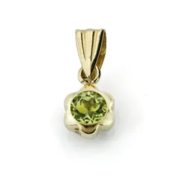Colgante oro 9k mujer margarita olivina centro 4 mm.