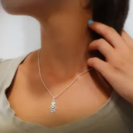Colgante plata ley 925m 20mm. mano Fátima piedra color azul mujer