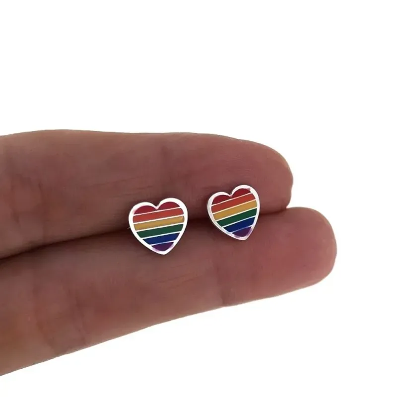 Pendientes plata Ley 925m corazón bandera orgullo LGTBI cierre presión mujer