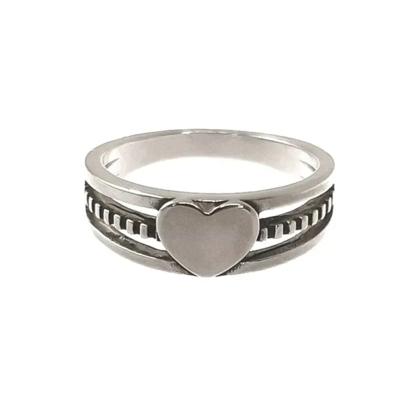 Sortija Plata Ley 925m mujer oxidada tres hilos corazón liso centro c