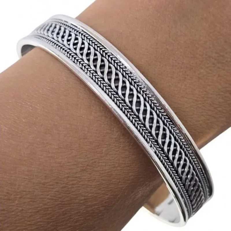 Pulsera Rígida Brazalete en Plata de Ley 925m de 65 mm. de diámetro y