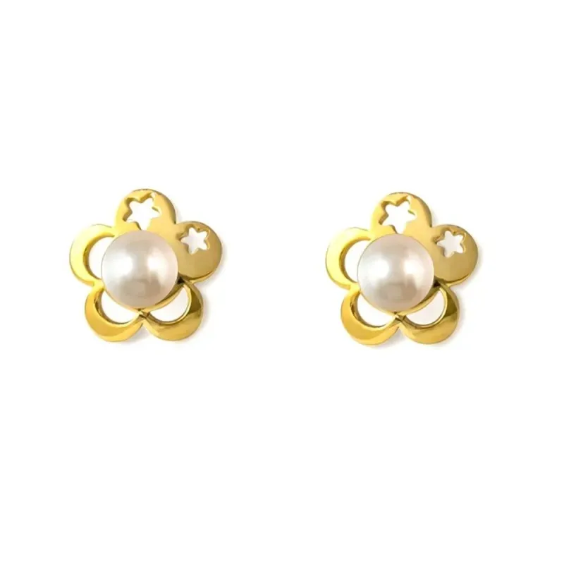 Pendientes en Plata de Ley 925m chapados en oro de 9 mm. con perla de