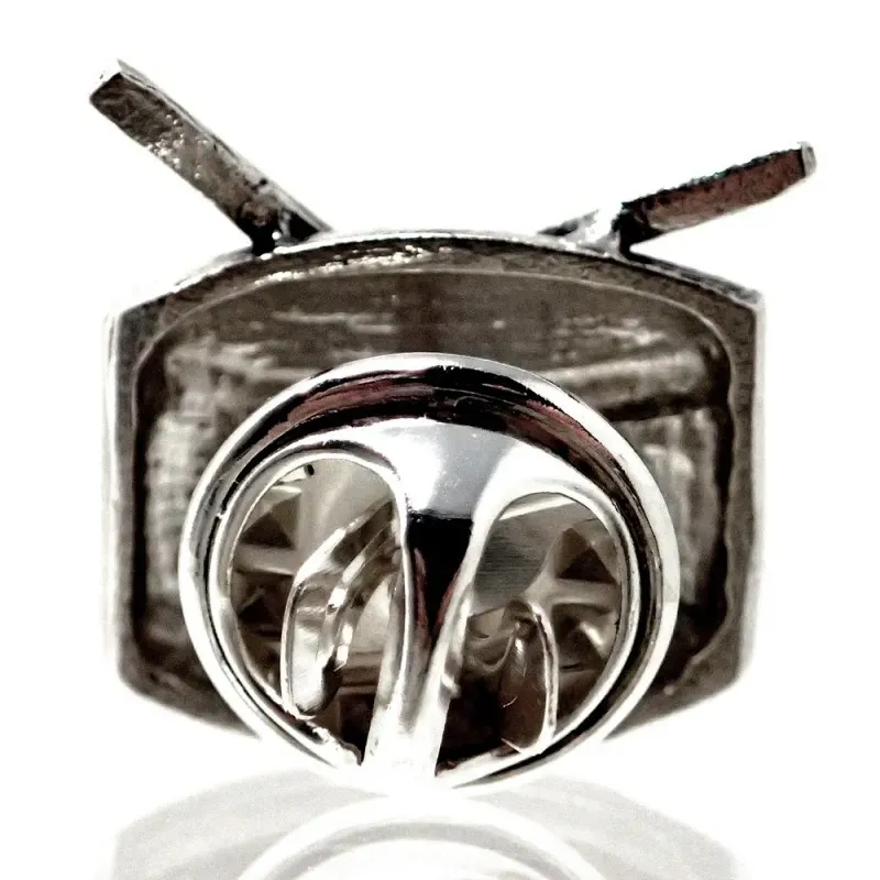 Pin plata Ley 925m tambor 17mm. detalles tallados brillo