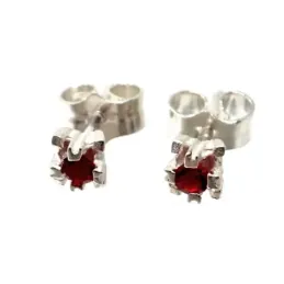 Pendientes plata Ley 925m circonita roja 4mm. garras cuadradas cierre presión