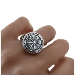 Sello plata Ley 925m hombre vikingo redondo oxidado detalles