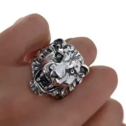 Anillo plata Ley 925m hombre cabeza león oxidado realista