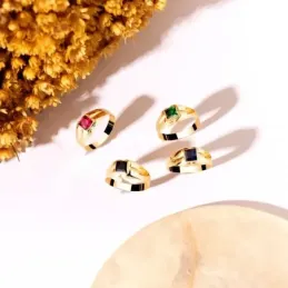 Solitario en Oro de 9k para bebé con circonita de 3 mm. azul cuadrada