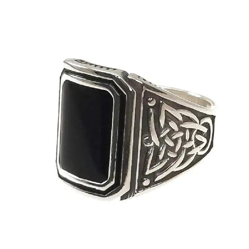 Sello plata Ley 925m hombre cabeza rectangular 25 mm. esmaltada negro