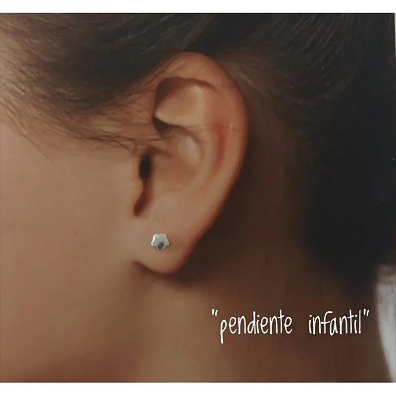 Pendientes plata Ley 925m infantiles 4mm. flor lisa cierre tuerca