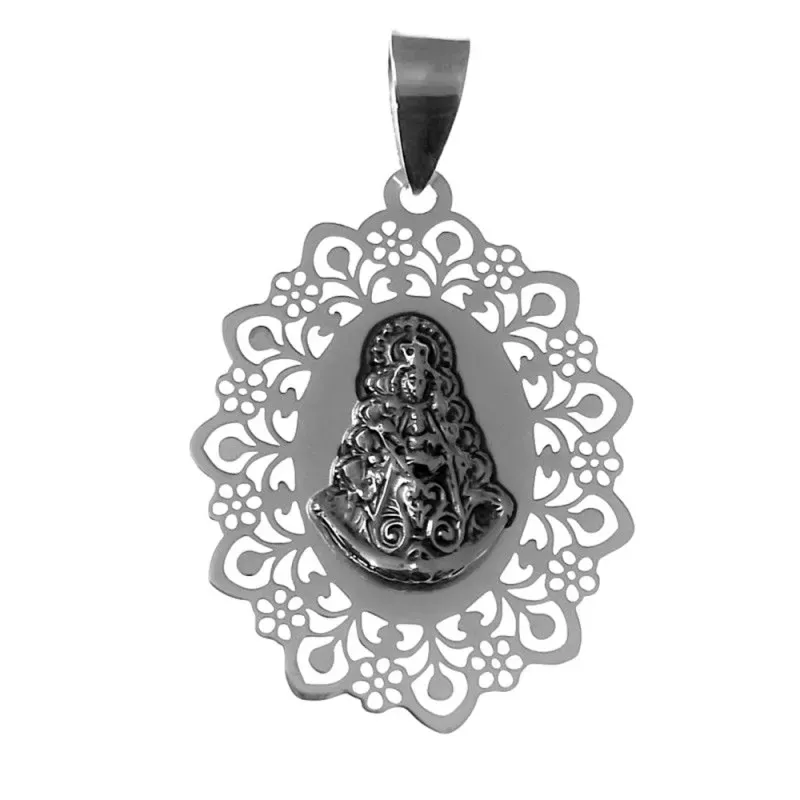 Colgante plata Ley 925m medalla 40mm. Virgen del Rocío cerco formas caladas
