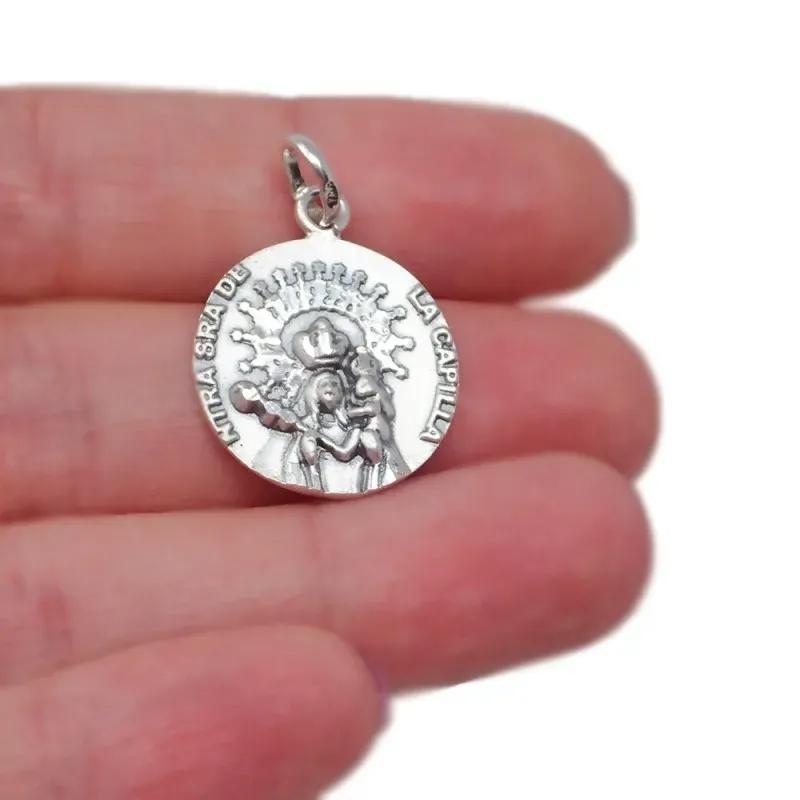 Virgen Nuestra Señora de la Capilla medalla plata Ley 925m 19 mm. col