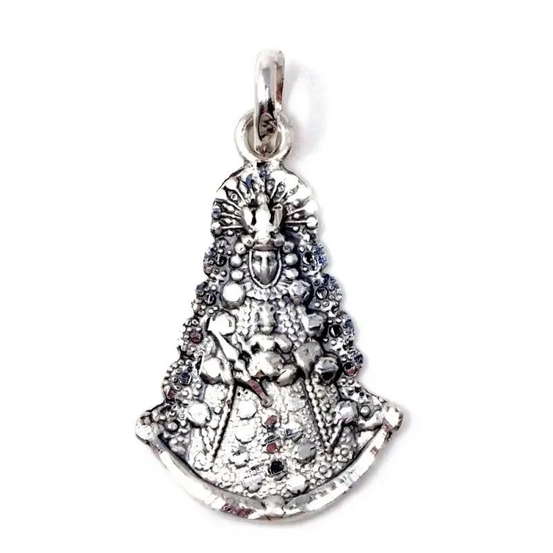 Colgante plata Ley 925m Virgen del Rocío macizo mate detalles tallados brillo