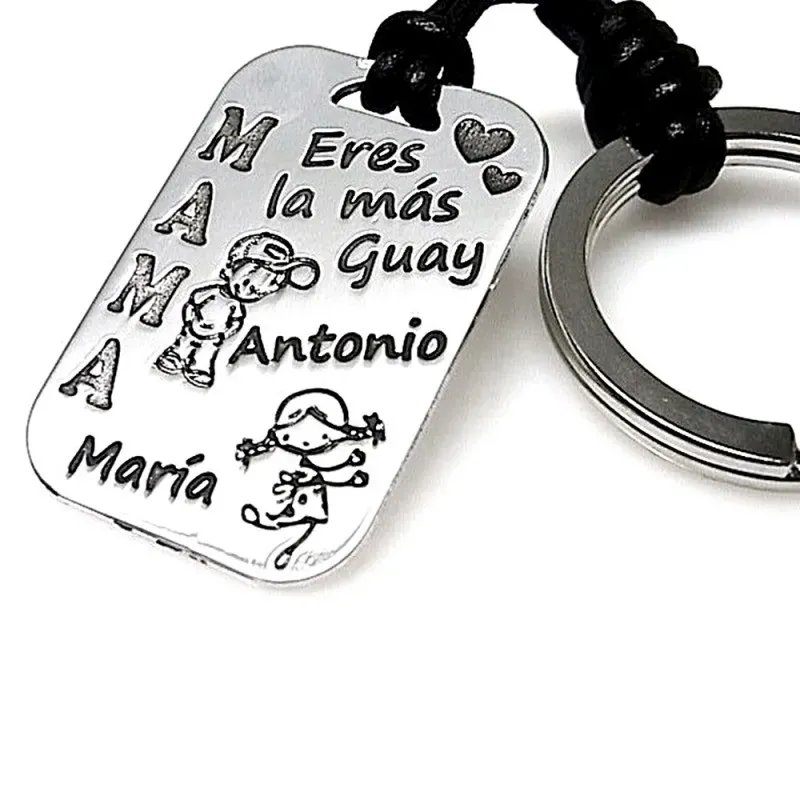 Llavero plata Ley 925m chapa 35x23mm. MAMÁ ERES LA MÁS GUAY niños nombres personalizados corazones