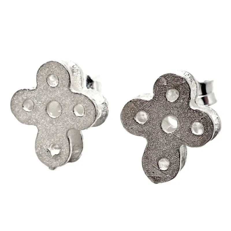 Pendientes plata Ley 925m cruz 11mm. tacto rugoso detalles círculos calados cierre presión