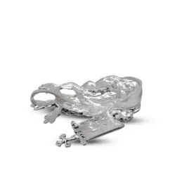 Colgante plata Ley 925m macizo 30mm. imágen Cristo del Resucitado detalles tallados trasera lisa