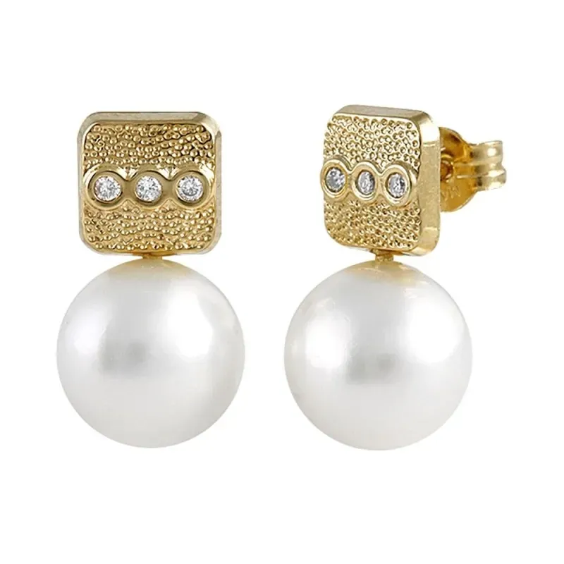 Pendientes Oro Amarillo 18k modelo Comunión (6 diamantes 1,25mm. 0,06 cts.)
