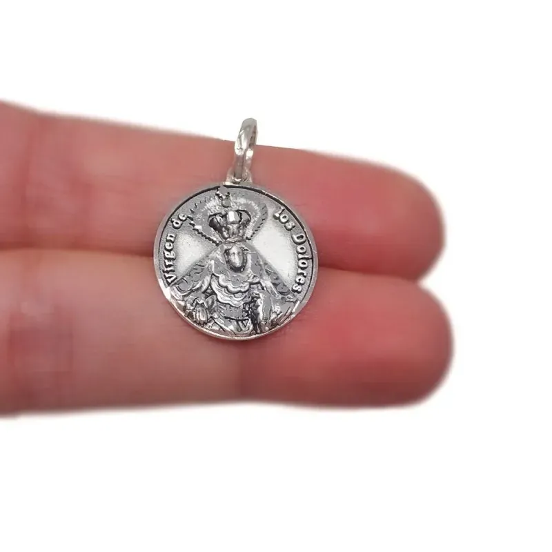 Virgen de los Dolores medalla plata Ley 925m maciza 18 mm. detalles t