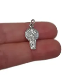 Virgen del Pilar colgante plata Ley 925m maciza 21 mm. detalles talla