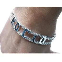 Pulsera plata Ley 925m 18cm. lateral flores centro nombre personalizado cierre mosquetón