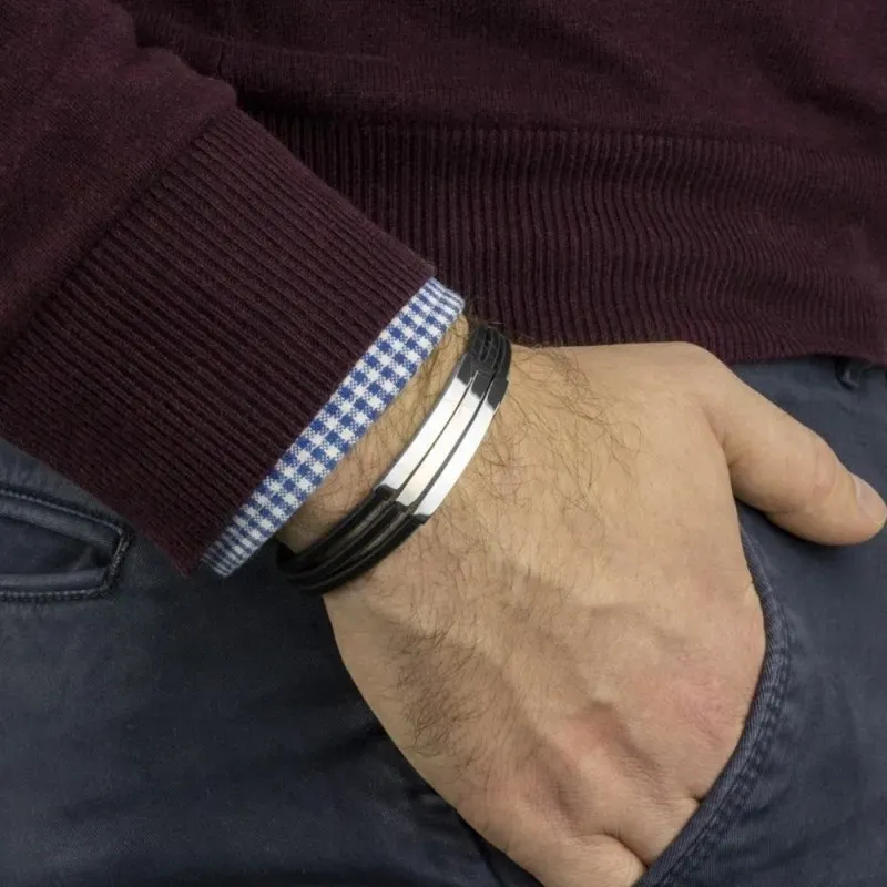 Pulsera acero inoxidable rodiado 22cm. hombre triple tira cuero sinté
