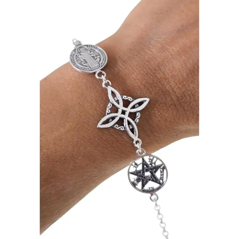 Pulsera Triple Protección en Plata de Ley 925m de 17 cm. Nudo de Bruj