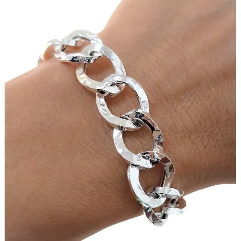 Pulsera Eslabones Grandes en Plata de Ley 925m de 19 cm. asas huecas