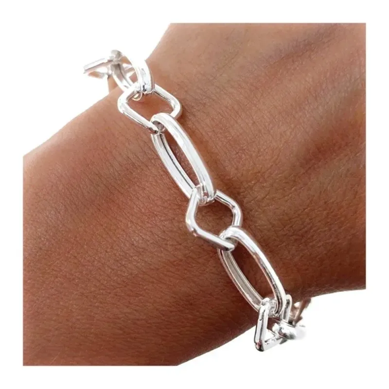 Pulsera en Plata de Ley 925m de 19 cm. con asas huecas cuadradas 10 m