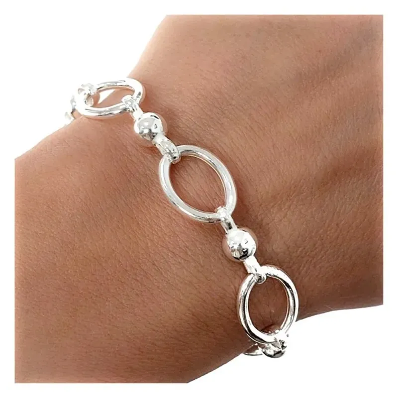 Pulsera en Plata de Ley 925m con 19 cm. asas grandes huecas y bolas l