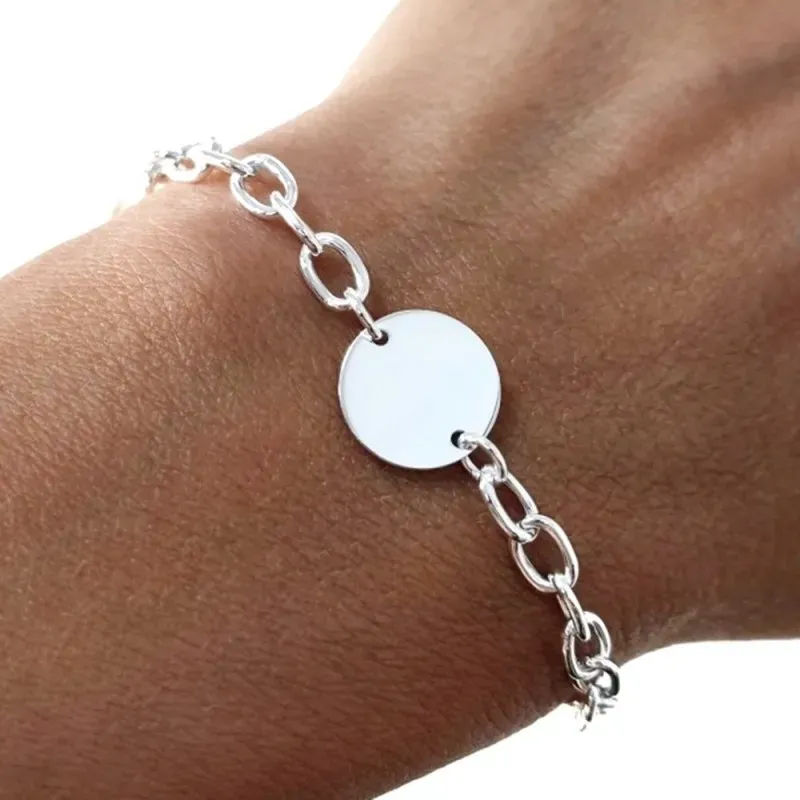 Pulsera con Disco en Plata de Ley 925m con 17 cm. eslabones de 4 mm.