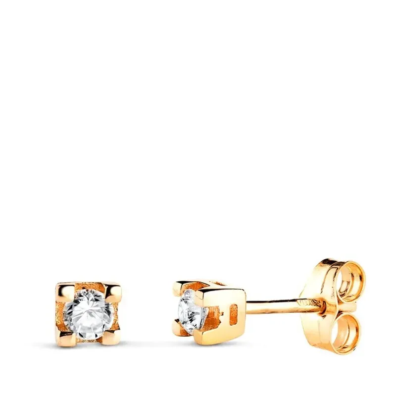 Pendientes en Oro de 18k con 3.5 mm. diamantes de laboratorio de 2.70