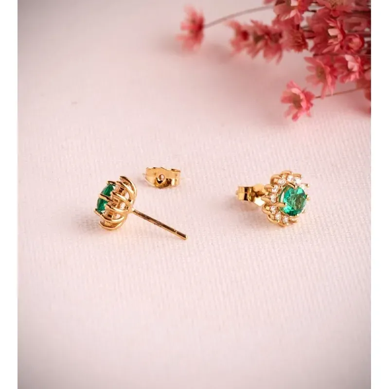 Pendientes en Oro 18k de 9 mm. con 24 diamantes de laboratorio y esme