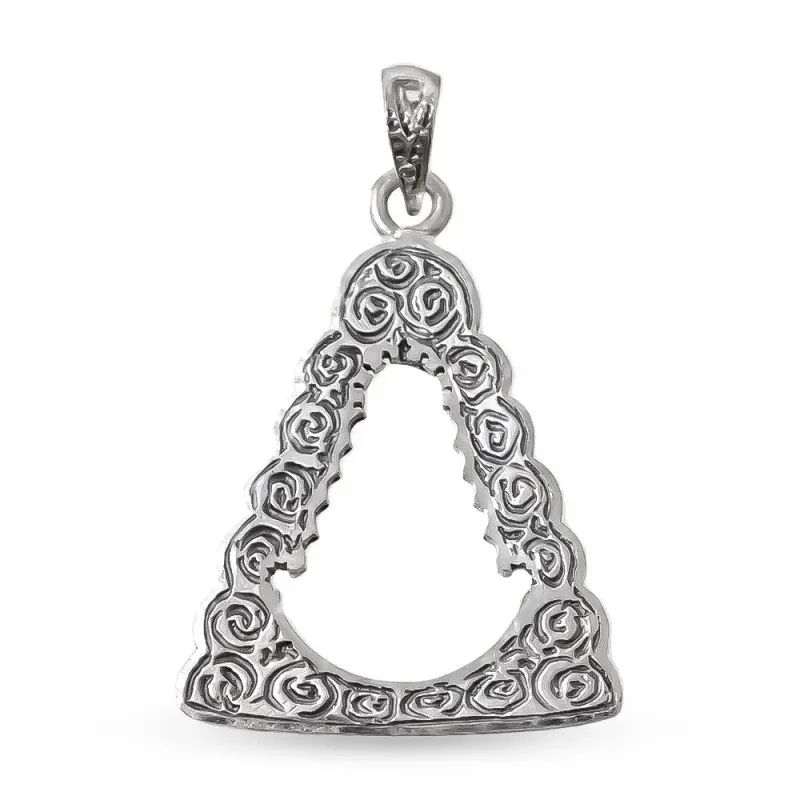 Colgante plata Ley 925m macizo 30mm. silueta Virgen del Rocío calada borde detalles forma manto