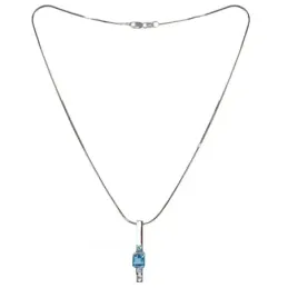 Gargantilla oro blanco 18k cadena 40cm. rígida colgante 31mm. piedra cuadrada azul cuadrada