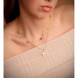 Cruz Templaria Colgante Oro 18k de 18 mm. lisa acabada en brillo