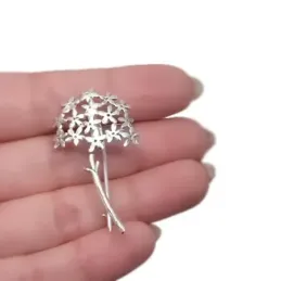 Biznaga Alfiler en Plata de Ley 925m macizo de 43 mm. flor de jazmín