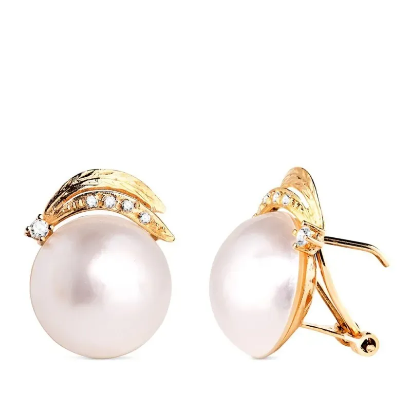 Pendientes en Oro 18k con 19 mm. perla japonesa de 14.5 mm. y circoni