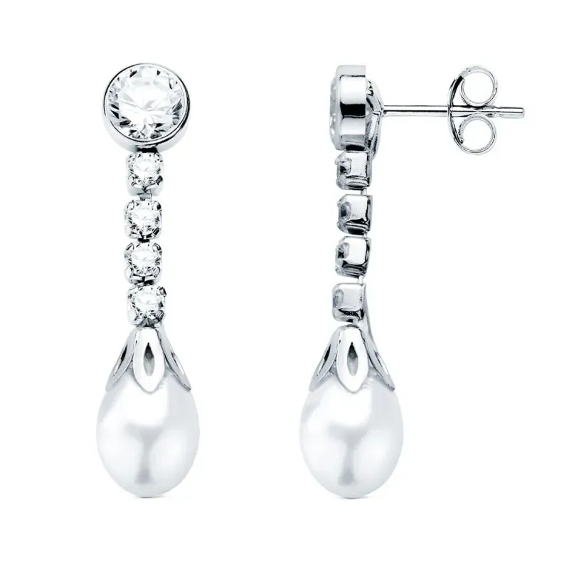 Pendientes Largos en Oro Blanco 18k con 27 mm. chatón circonita con p