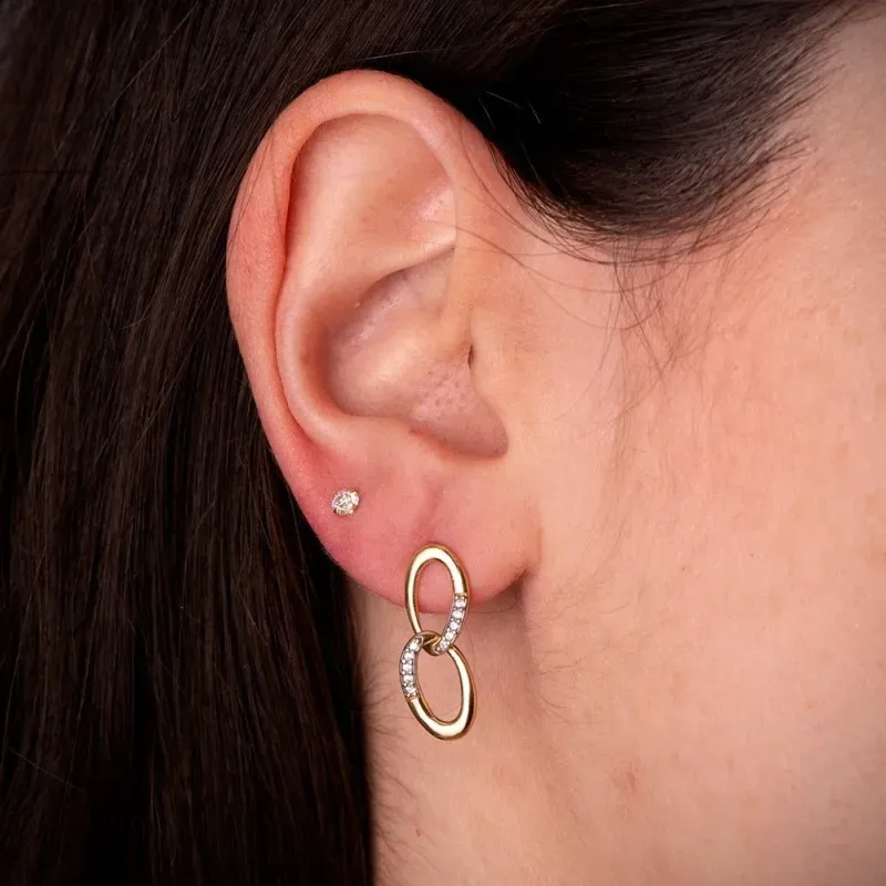 Pendientes en Oro Bicolor de 18k con 20 mm. dos eslabones enlazados c