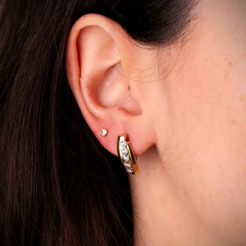 Pendientes en Oro Bicolor de 18k con 16 mm. bandas con motivos redond