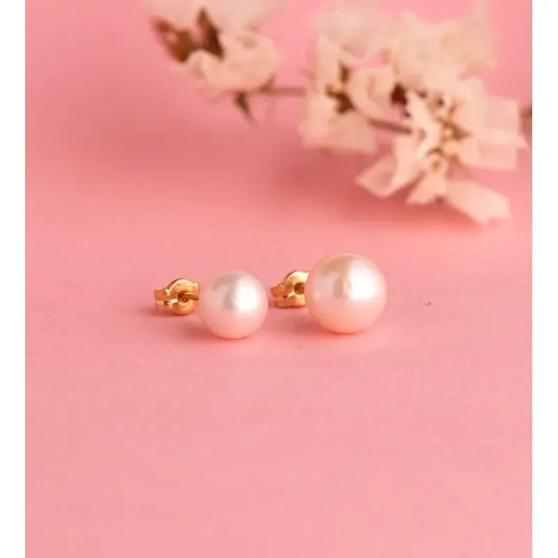 Pendientes Oro de 18k con perla cultivada de 7 mm.