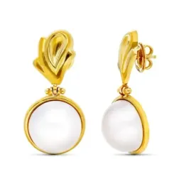 Pendientes Largos en Oro 18k con perla japonesa botón