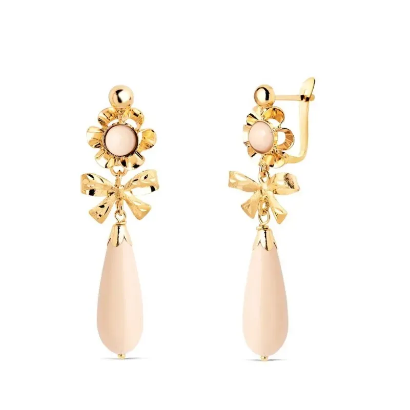 Pendientes Largos en Oro de 18k con 33 mm. con lazos y detalle piedra